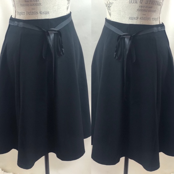 🛍️Accepting Offers 🛍️Luly K A Line Skirt🖤 - Picture 3 of 8